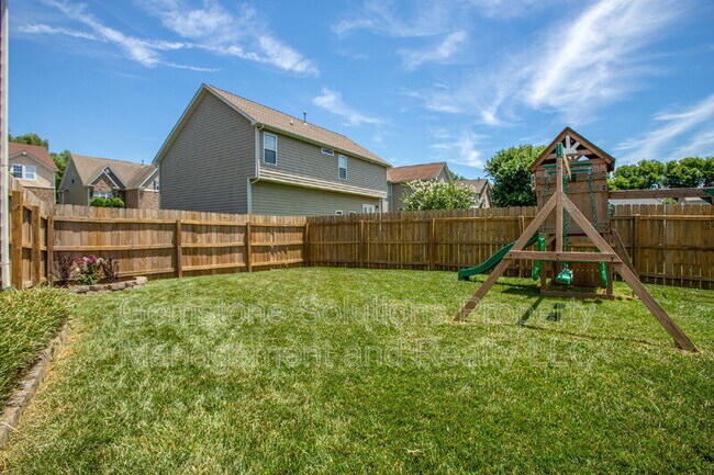 Building Photo - 1903 Baslia Ct