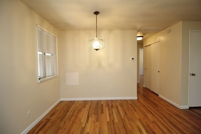 Building Photo - 16711 SW Lake Forest Blvd