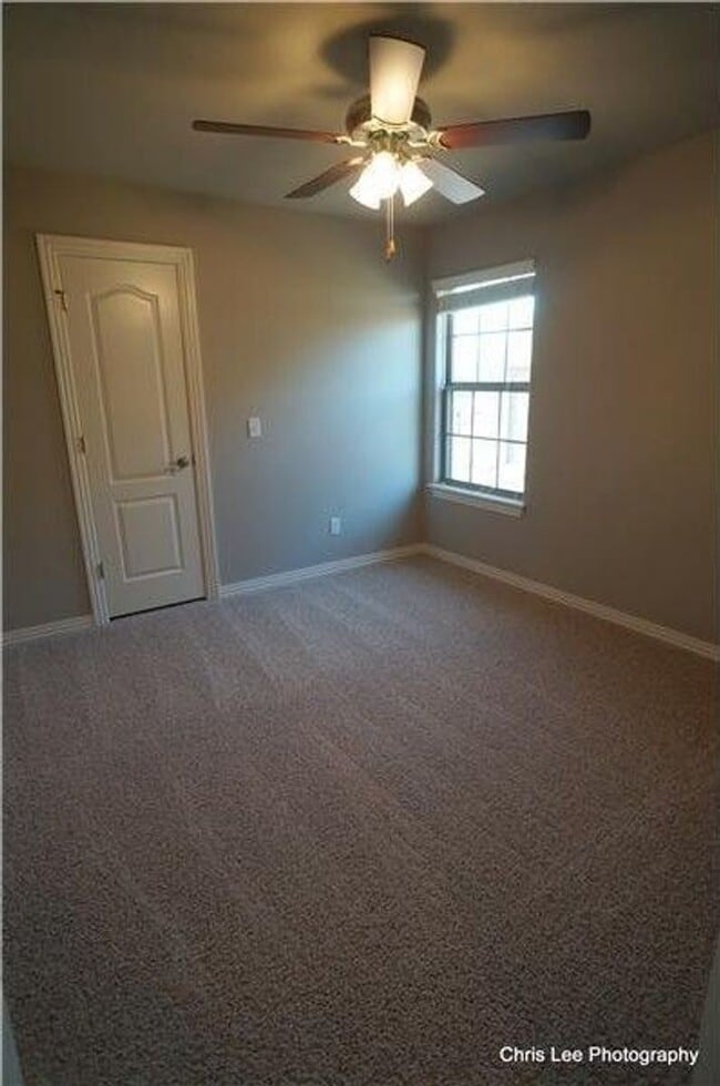 Building Photo - Fabulous 4BR Home Walking Distance to Ston...