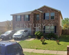 Building Photo - Spacious 2-Story 3/2/2 Home with Versatile...