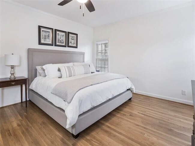 Building Photo - 1872 Wycliff Rd NW