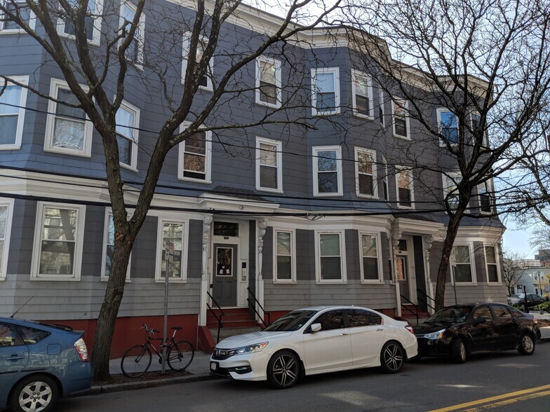 Building Photo - 254 Windsor St