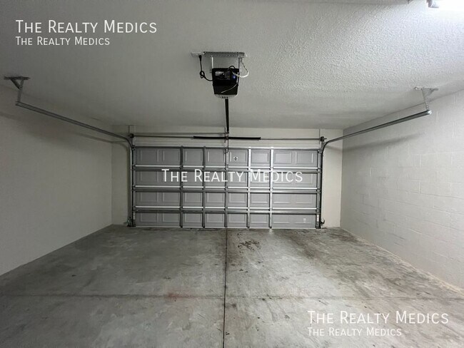 Building Photo - 7593 SW 82nd St