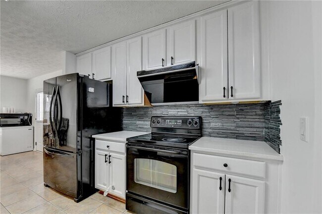 Building Photo - 3411 Galloping Bend Way