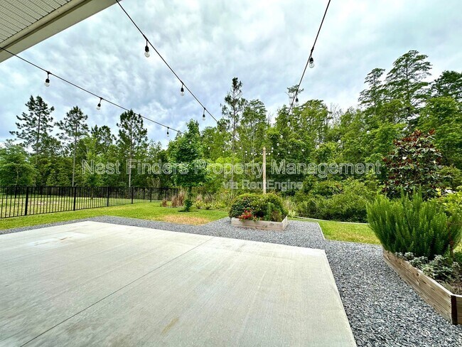 Building Photo - 11176 Engineering Way