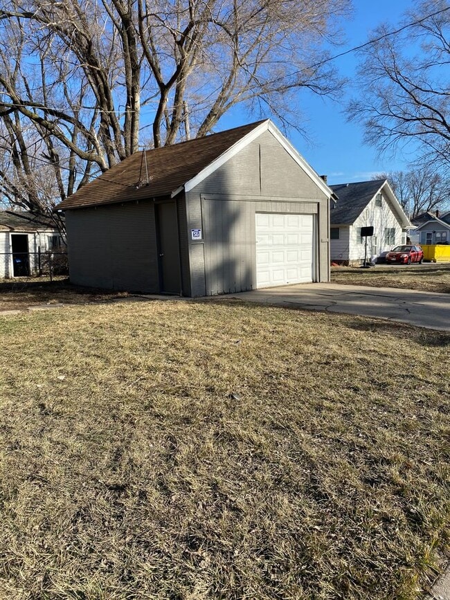Building Photo - Beautiful 3 bed 1 bath in Minne Lusa!