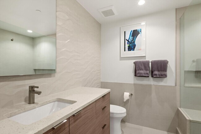 Building Photo - 447 E Cooper Ave