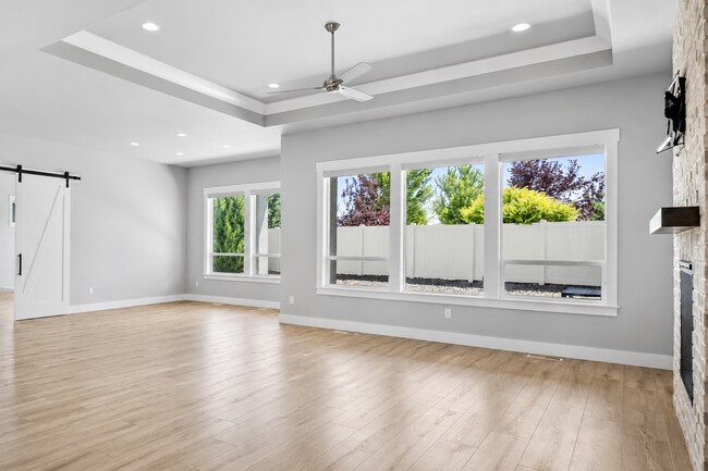 Building Photo - 9042 S La Pampa Way