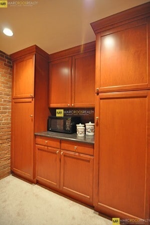 Building Photo - 111 Gainsborough St