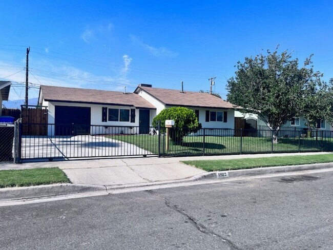 Building Photo - Recently Remodeled San Bernardino Home