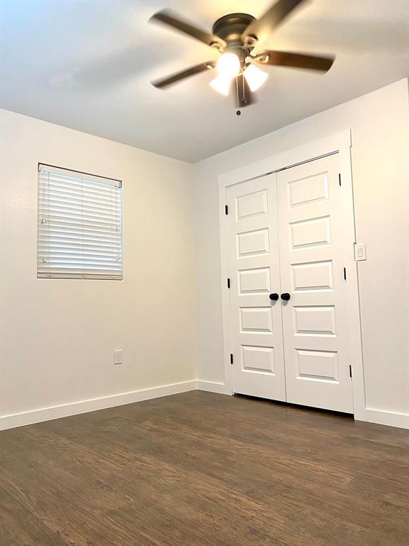 Building Photo - 12042 Carlsbad St