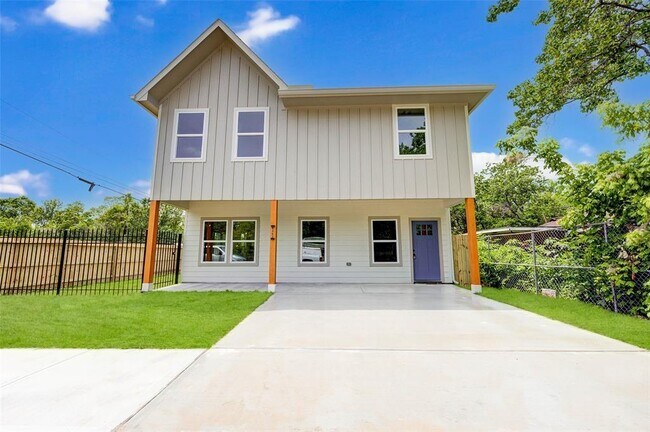 Building Photo - 5903 Bacher St
