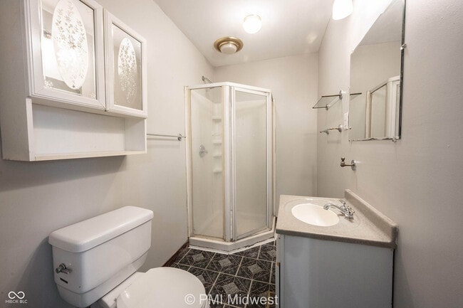 Building Photo - 3748 N Hawthorne Ln