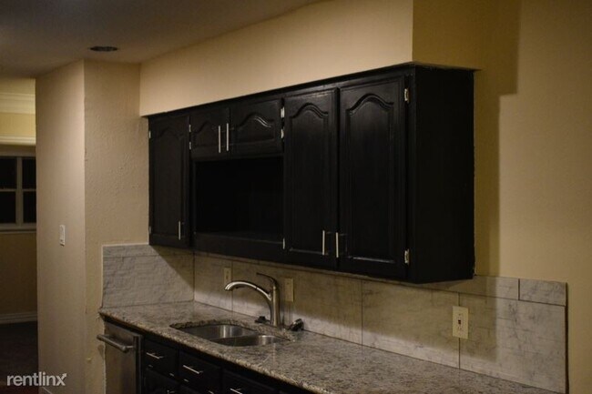 Building Photo - 3 br, 2 bath House - 2507 Skylark Drive