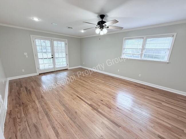 Building Photo - 3BR/3BA For Rent