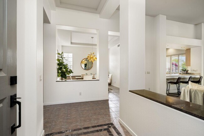 Building Photo - 149 Rainbird Cir