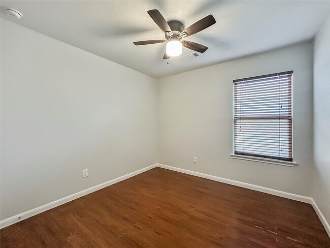 Building Photo - 2760 Rio Bella Ct