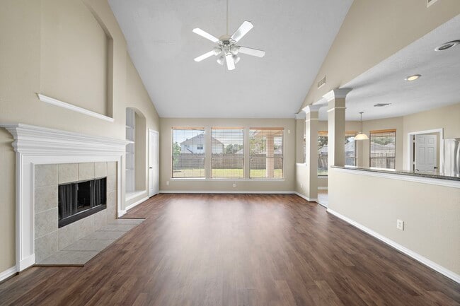 Building Photo - 19335 Lincoln Heights Ln