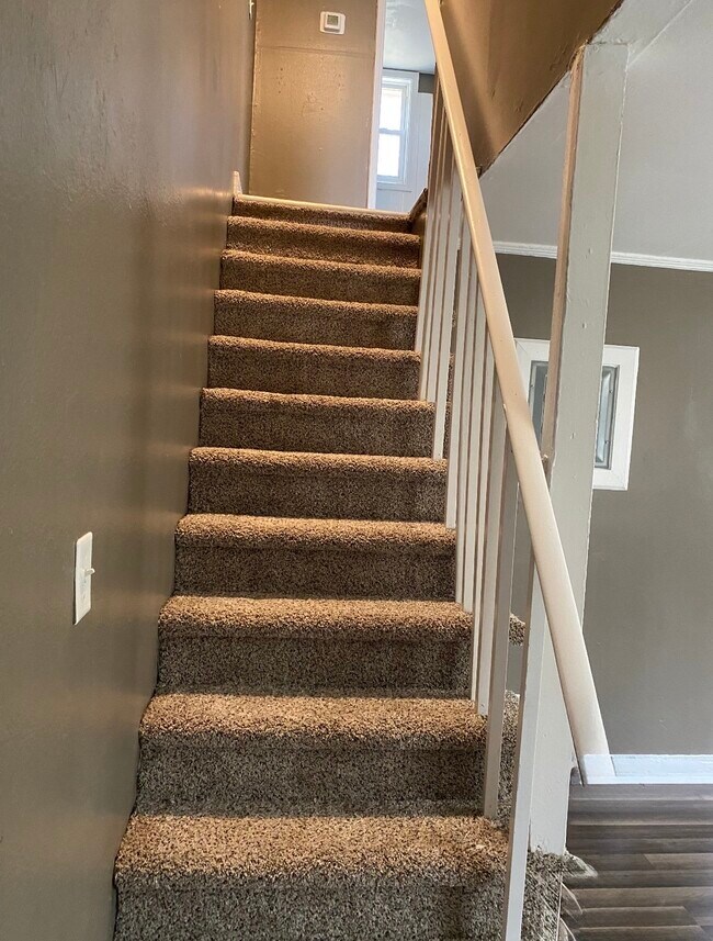 Building Photo - Hillsboro