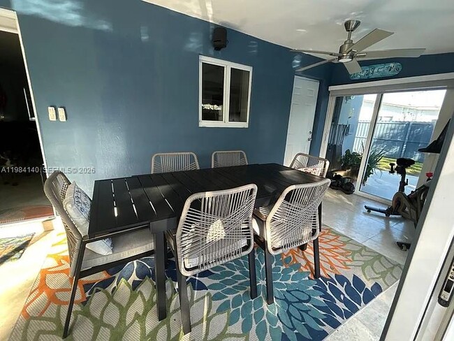 Building Photo - 16231 SW 99th Ct