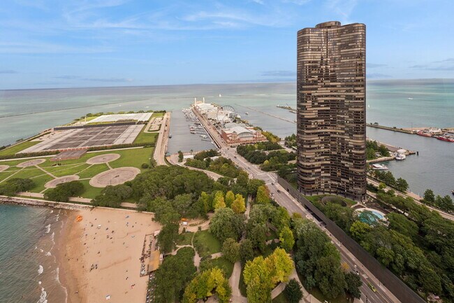 Building Photo - 600 N Lake Shore Dr