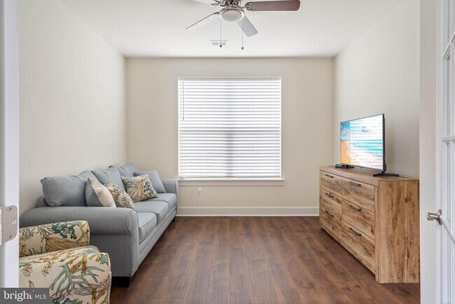 Building Photo - 36081 Windsor Park Dr