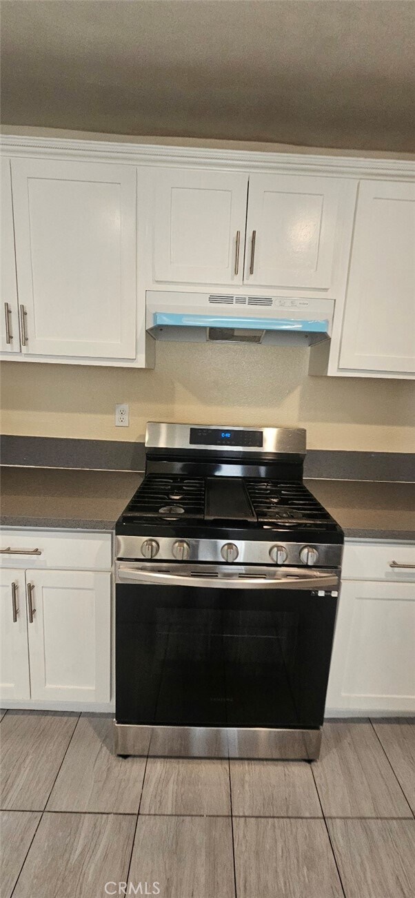 Building Photo - 1631 E 85th St