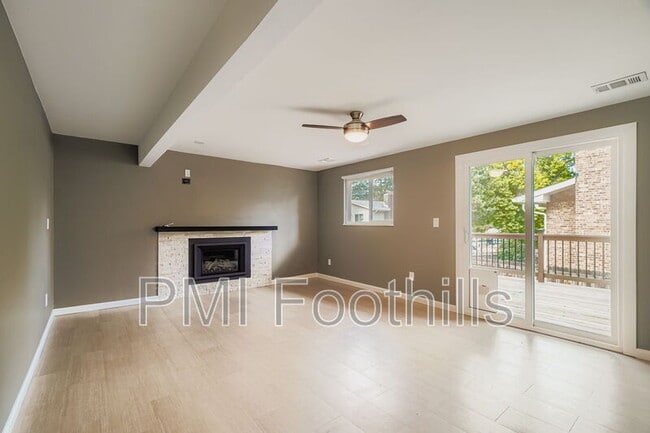 Building Photo - 10909 W 65th Way