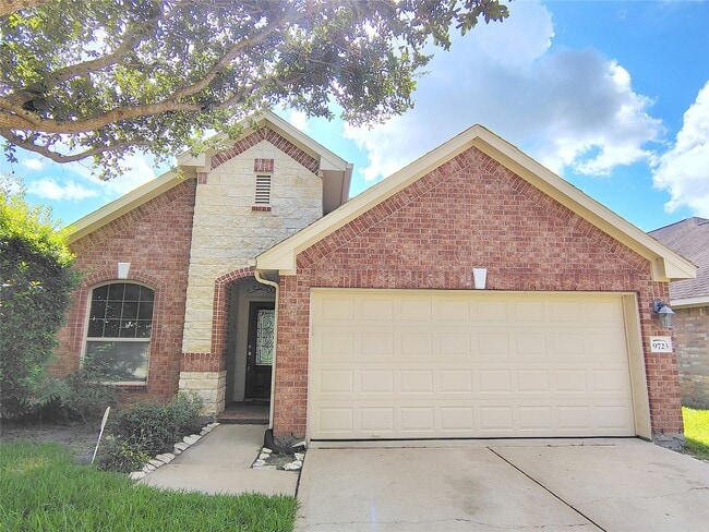 Primary Photo - 9723 Opal Rock Dr