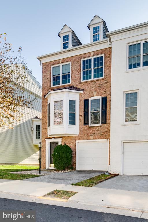 Building Photo - 2415 Terra Cotta Cir