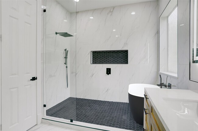 Building Photo - 22926 Haven Field Ct