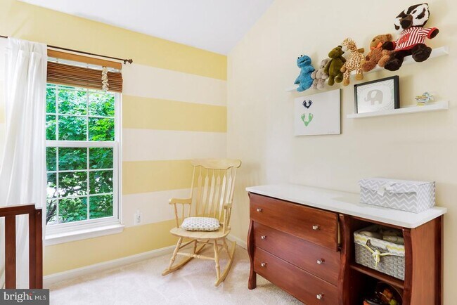 Building Photo - 46209 Walpole Terrace