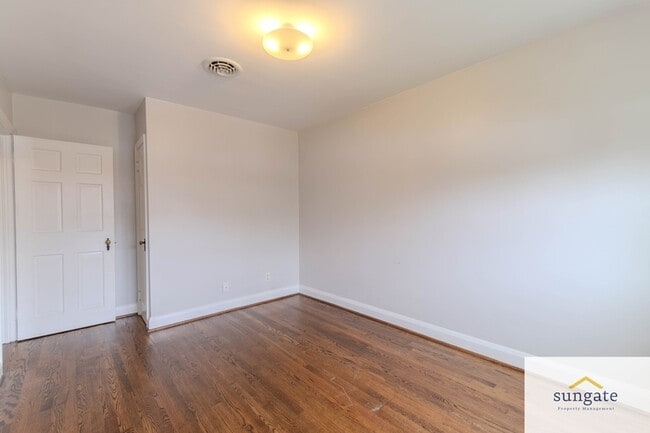 Building Photo - 258 Ridge Ave