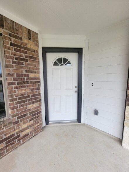 Building Photo - 11732 Whirlaway Dr