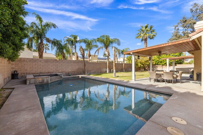 Building Photo - 68215 Pasada Rd