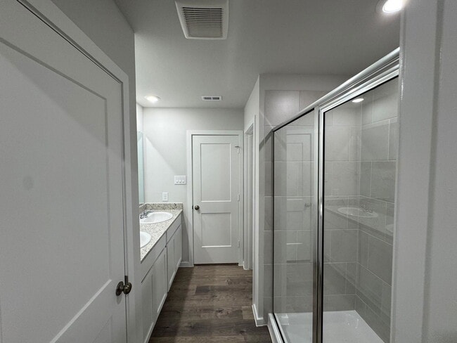 Building Photo - 7858 Alset Dr