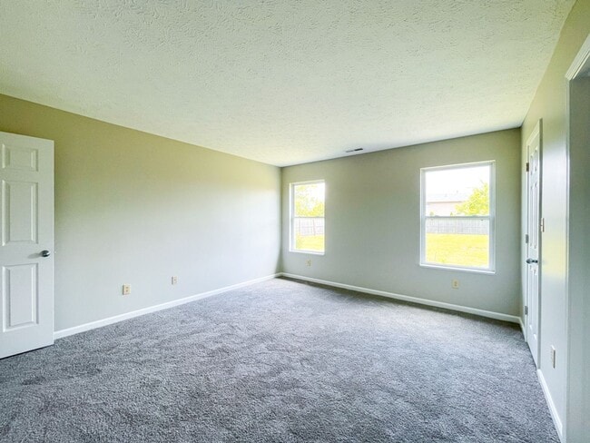 Building Photo - 4525 Golden Hinde Way