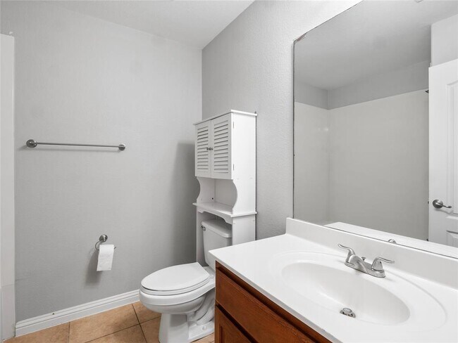 Building Photo - 802 Wood Mesa Dr