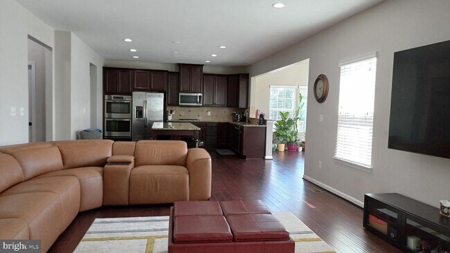 Building Photo - 25501 Emerson Oaks Dr