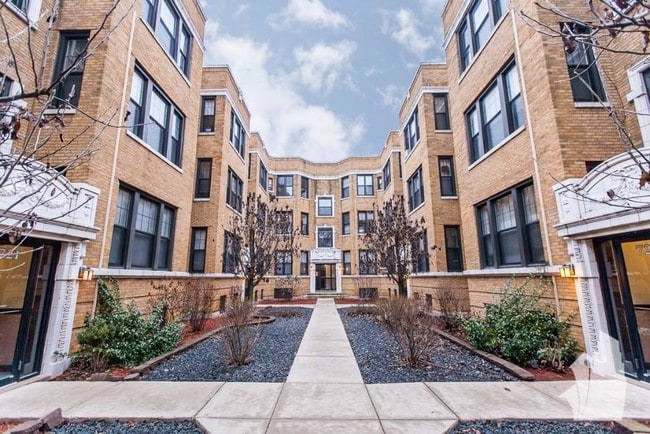 Building Photo - 721.5 W Barry Ave