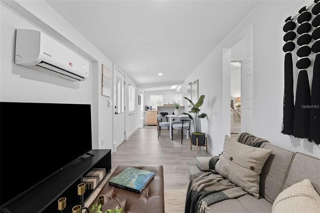 Building Photo - 6470 64th Ave N