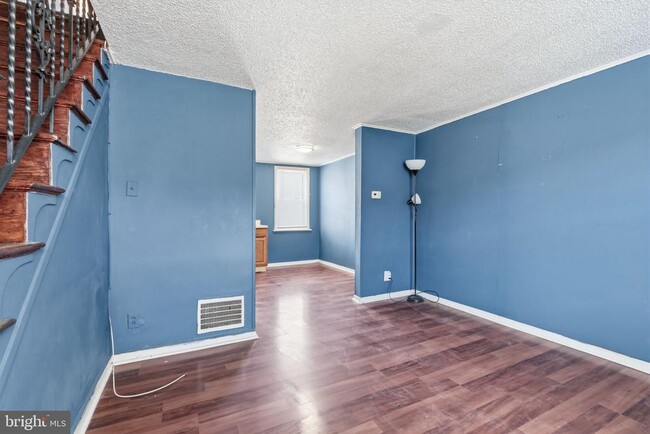 Building Photo - 4802 Alcott St