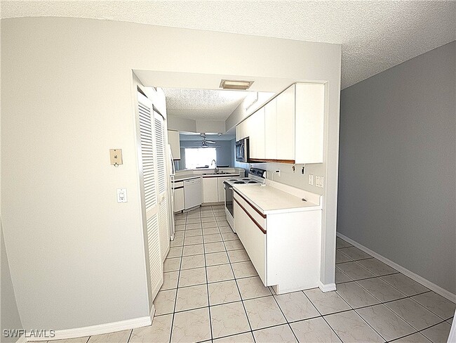 Building Photo - 161 Wading Bird Cir