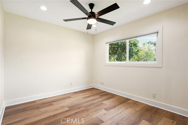 Building Photo - 413 N Paulina Ave