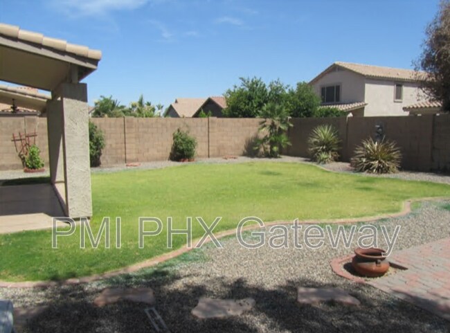 Building Photo - 7141 W Potter Dr