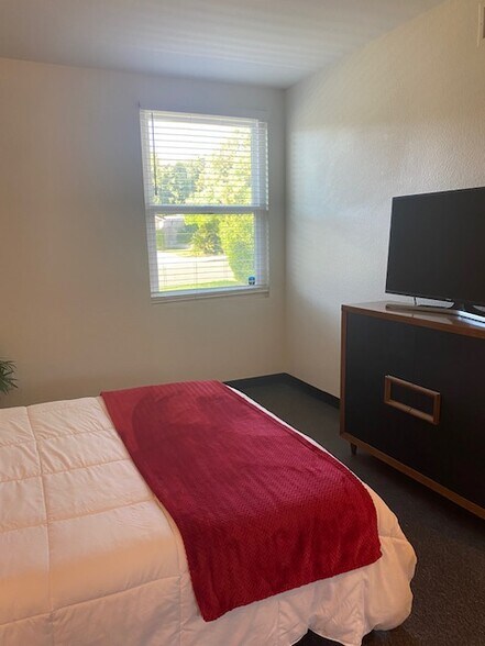 Building Photo - 33295 Via Alvaro