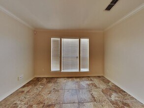 Building Photo - No Application Fees* $500 off first month....