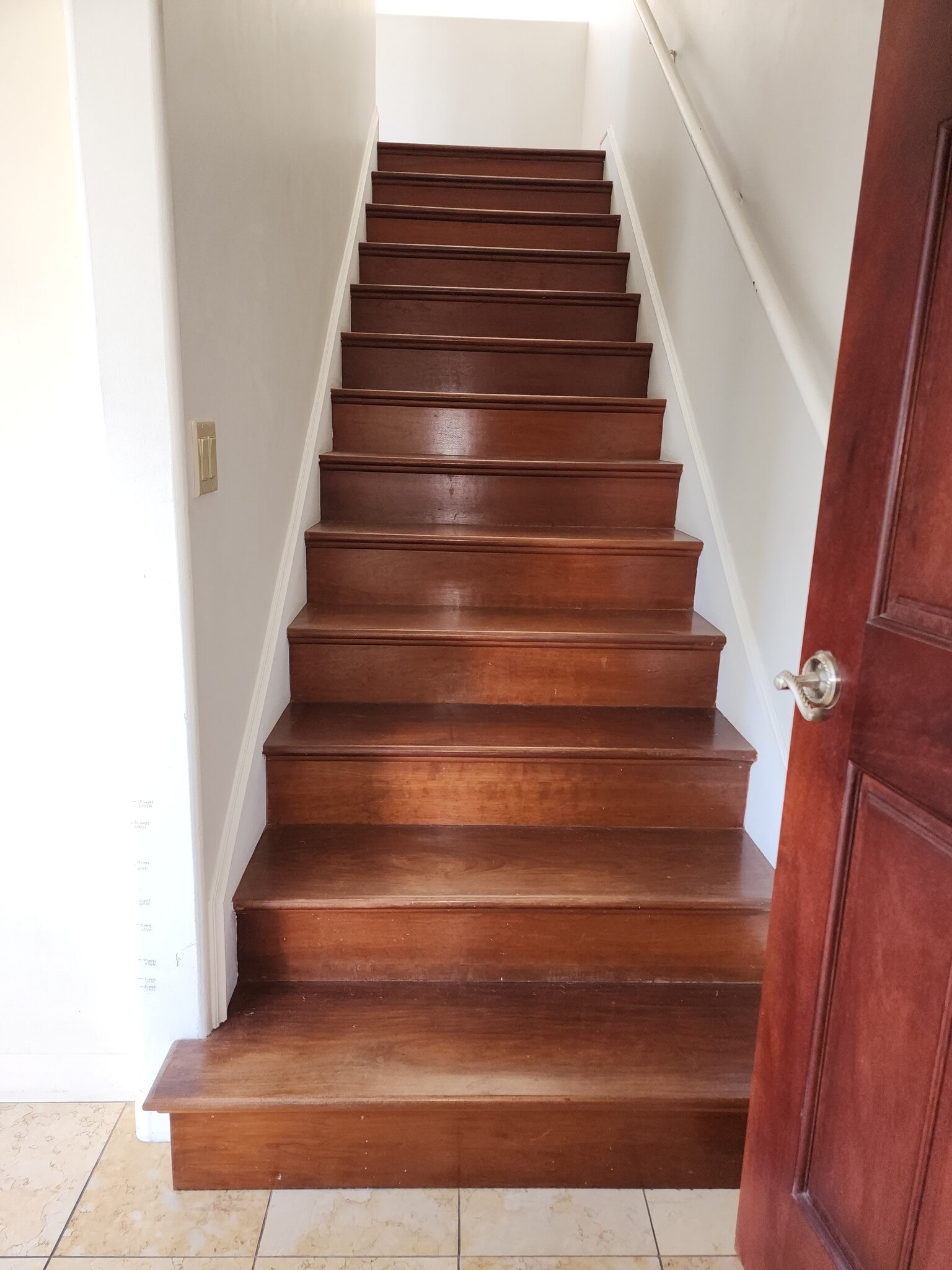 Building Photo - 10389 Almayo Ave