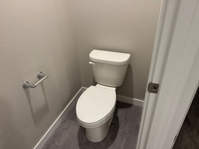 Building Photo - Amazing 3 bedroom Brand new home!!