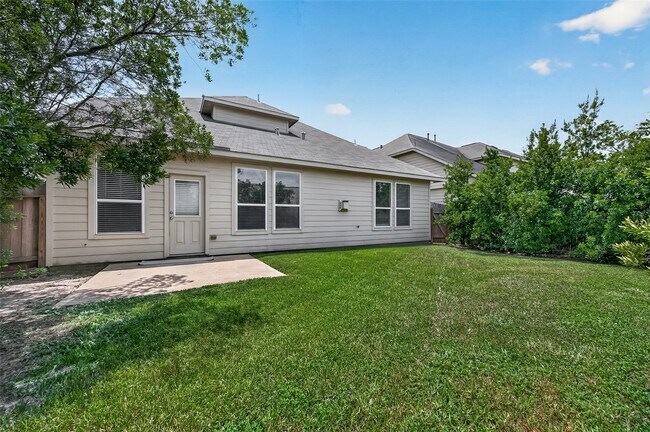 Building Photo - 24906 Clover Ranch Dr
